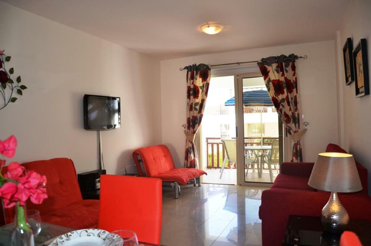 Ground Floor One Bedroom Apartment B2, 3 Pools, Free Wifi Pegeia Exterior foto